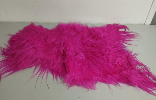 Tapis peau mouton rose - de,