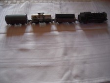 TRAIN MINIATURE ROKAL AVEC WAGONS  + AIGUILLAGE