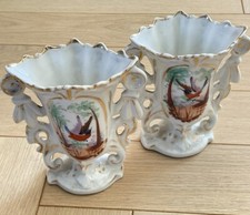 Charmante Paire de Vase de Mariée à décor d'oiseau - détails doré