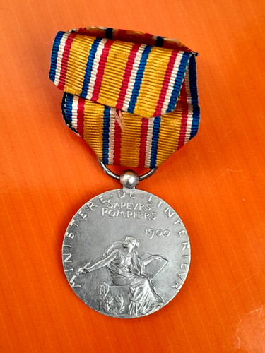 Médaille sapeurs pompiers - , sapeurs-pompiers