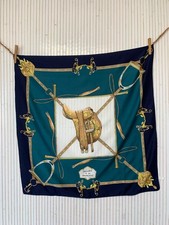 Foulard carré vert Vintage