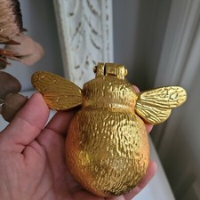 Frappe de porte bourdon fait