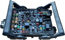 Boîte à fusibles GMC Yukon XL Denali 84114437