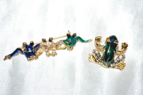 Frog pin tie - pin, pad