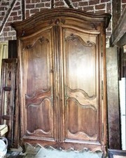 Armoire Du Languedoc En Bois De Noyer 