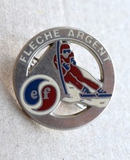 Insigne, broche médaille de