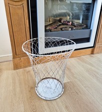 Corbeille à papier en fil de