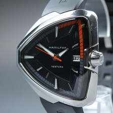 Montre noire pour homme