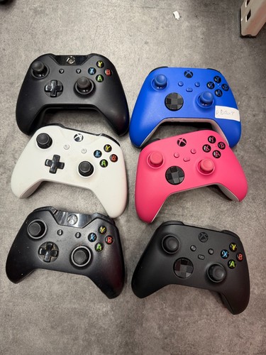 Lot manettes xbox - 6, et