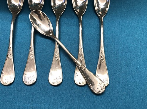 Cuillère oeuf art - cuillère,