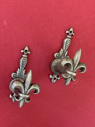 Paire embrasses attaches - paire,