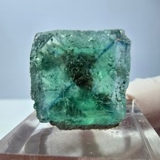 Cube de fluorite fantôme