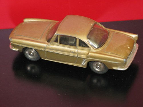 Dinky toys 543 renault - dinky,