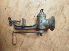 Hachoir à viande manuel. Vintage. Fonctionne parfaitement.