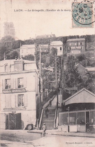 Laon grimpette escalier - 2,