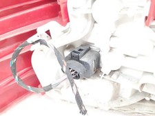 Feu arriere principal droit