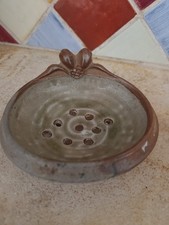 ancien porte savon signé