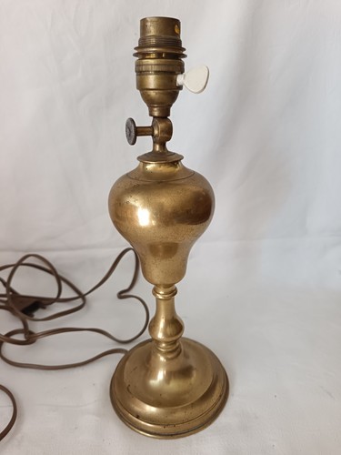 Ancien pied lampe - lampe, en