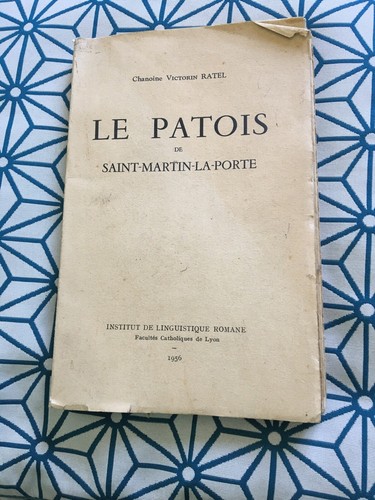 Ancien livre patois de - livre, le
