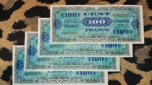 Billets 100 francs drapeau - billets,