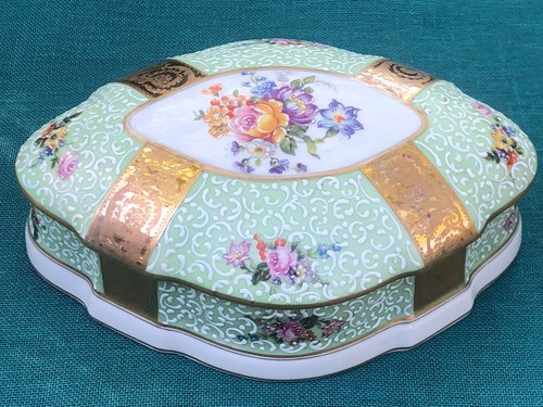 Ancienne boîte bonbonnière - boîte,