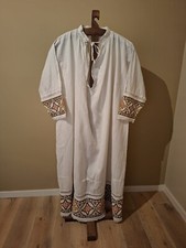 Alb whit a beautiful neo gothic embroidery