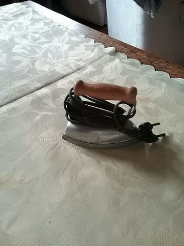 Ancien jouet fer repasser - fer, a