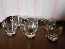 6 Petites tasses en verre avec