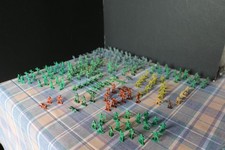 GROS LOT de petits soldats