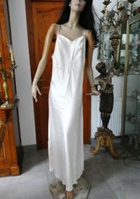 ANCIENNE CHEMISE LONGUE EN SATIN  / FOND DE ROBE /  AVANT 1940