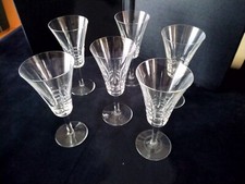 6 Verres à  vin  en Cristal