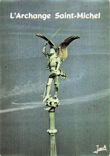 Mont saint michel statue - 50,