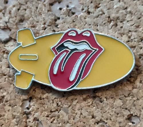 Pin musique groupe - pin's,