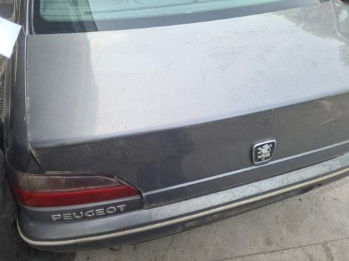 Malle hayon arriere - arriere, peugeot