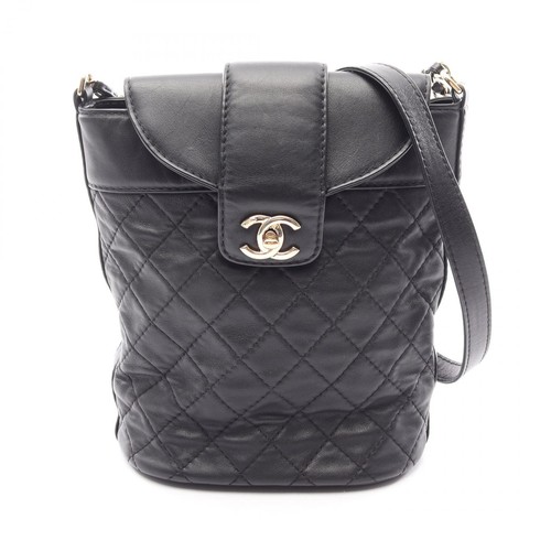 Chanel matelasse seau - seau, chaîne
