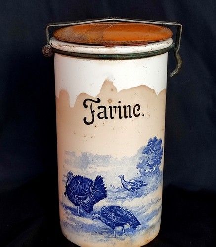 Ancienne belle boîte - ancienne,