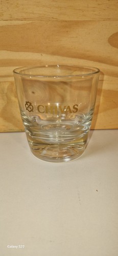 Verre whisky chivas regal - un,