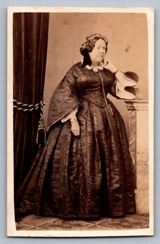 Cdv 1865 dame robe - à,
