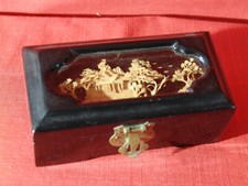 Petit coffre à bijoux chinois