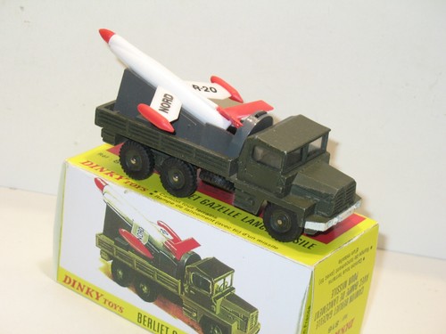 Dinky toys camion berliet - toys,