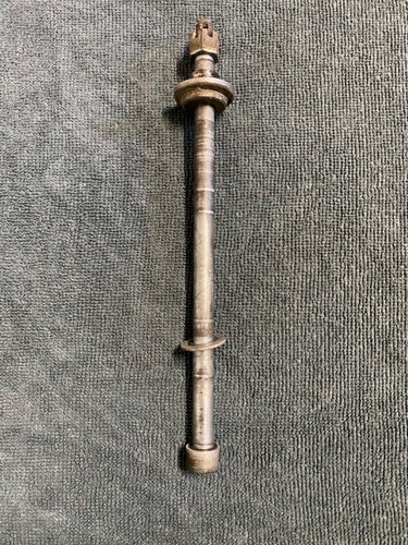 Axe roue avant suzuki - axe,