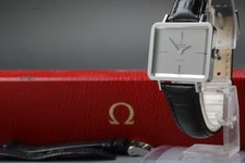 Vintage W / Boîte OMEGA De