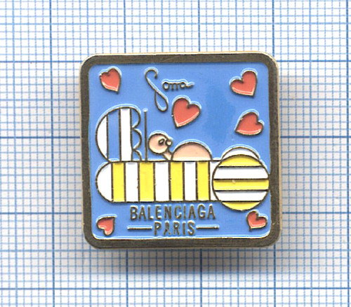 Pin métal doré parfum - pin's,