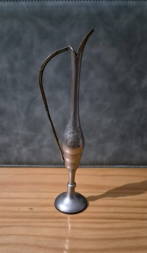 Aiguière vase miniature - aiguière, /