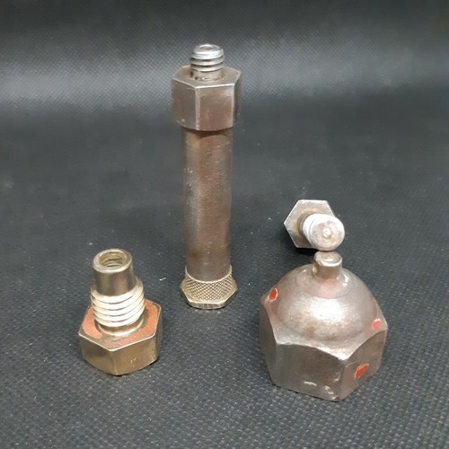 Anciennes pièces pompe - , à