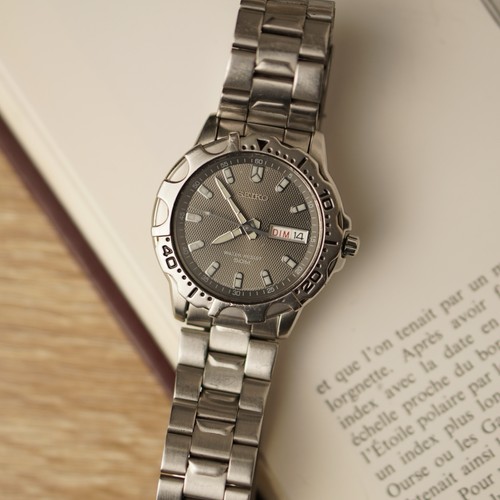 Montre seiko diver quartz - montre,