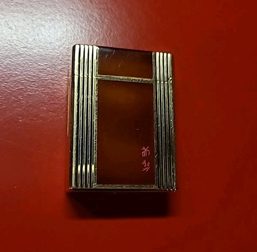 Briquet dupont laque - st,