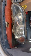 Phare Bmw e46 vendu par deux