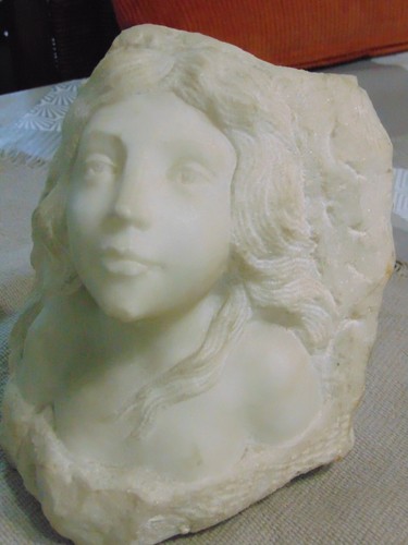 Statue marbre blanc - en,