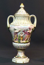 B1 19èm élégant vase pot couvert porcelaine capodimonté scène tournante muses or